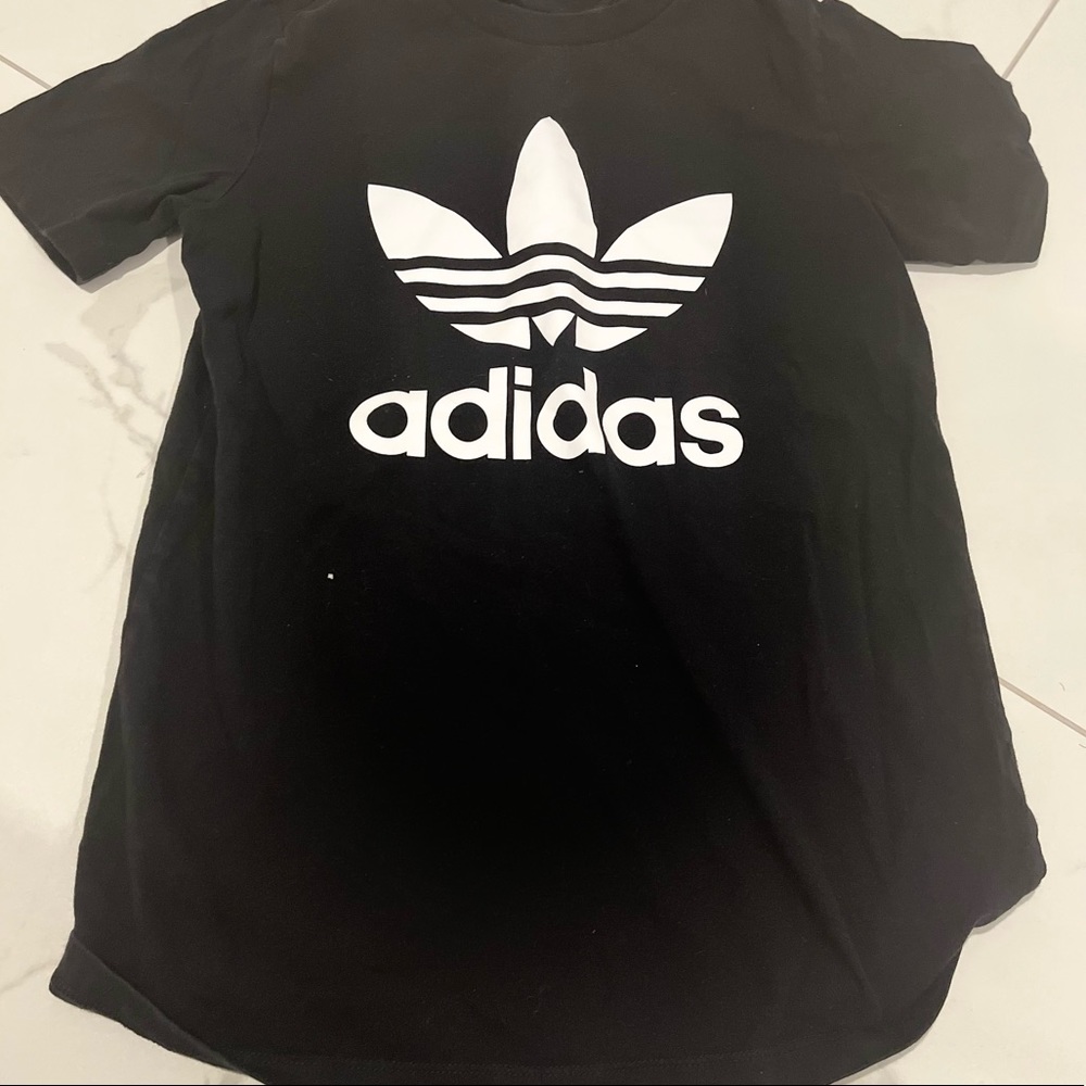 Addidas tshirt and leggings set